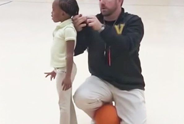 Coach goes viral online for this one act during kids’ basketball game.